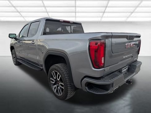 Used 2021 GMC Sierra 1500 AT4 w/ AT4 Premium Package AWD/4WD image 2