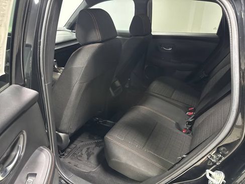 Used 2025 Honda HR-V Sport image 12