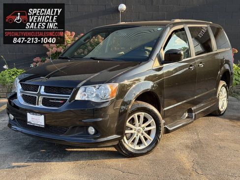 Used 2018 Dodge Grand Caravan SXT FWD image 8