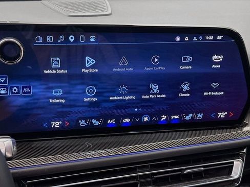 Used 2025 Chevrolet Traverse High Country w/ LPO, Floor Liner Package AWD/4WD image 16