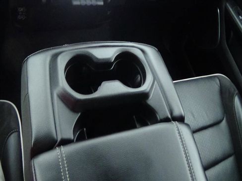 Certified 2025 RAM 1500 Laramie image 31