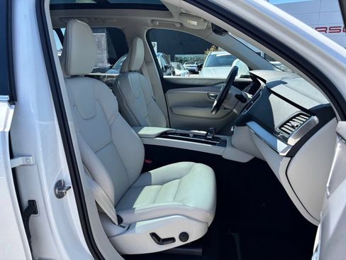 Certified 2024 Volvo XC90 B5 Core w/ Climate Package AWD/4WD image 19