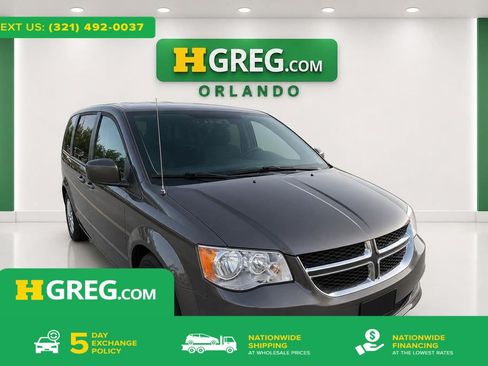 Used 2018 Dodge Grand Caravan SE w/ UConnect Hands-Free Group FWD image 1