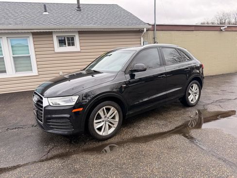 Used 2018 Audi Q3 2.0T Premium image 2