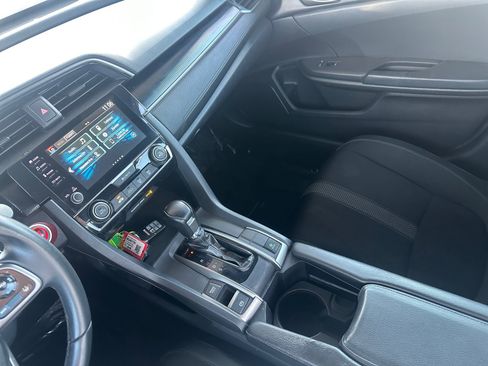 Used 2021 Honda Civic Sport image 22
