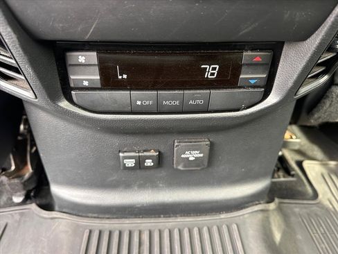 Used 2024 Toyota Sequoia Limited image 12