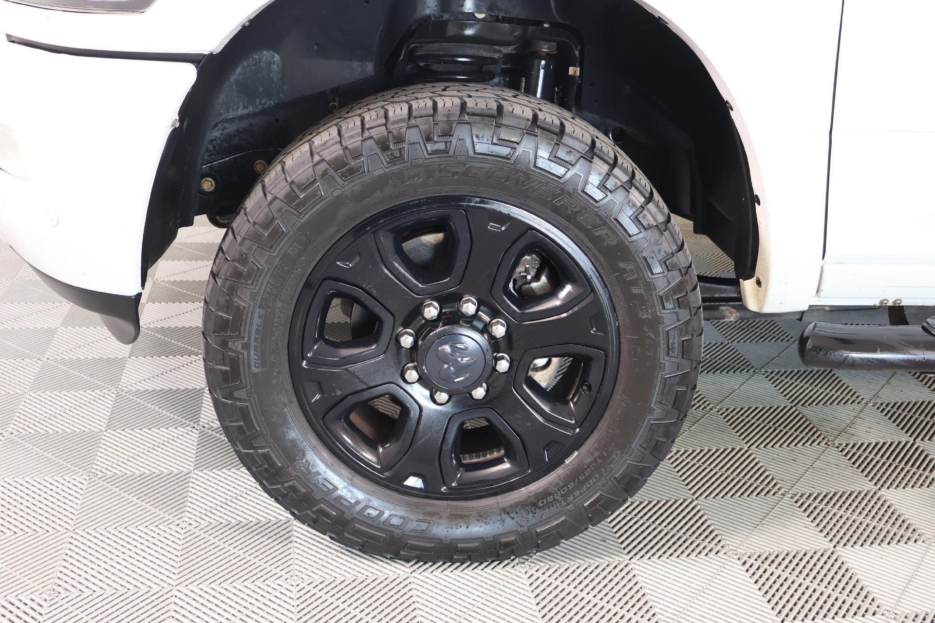 Used 2016 RAM 2500 Laramie w/ Sport Appearance Group AWD/4WD image 18