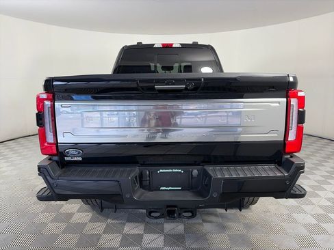 Certified 2024 Ford F350 Platinum w/ FX4 Off-Road Package image 6