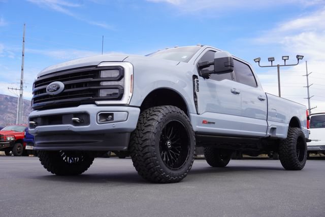 Used 2024 Ford F350 Limited w/ FX4 Off-Road Package AWD/4WD image 8
