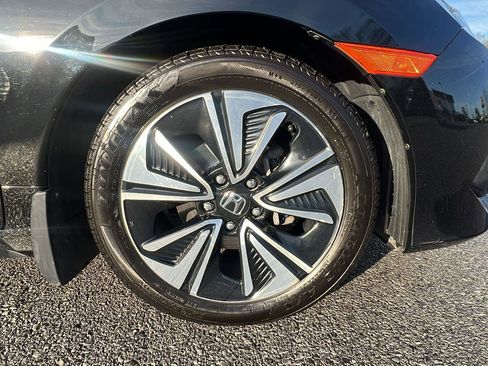 Used 2018 Honda Civic EX-T image 11