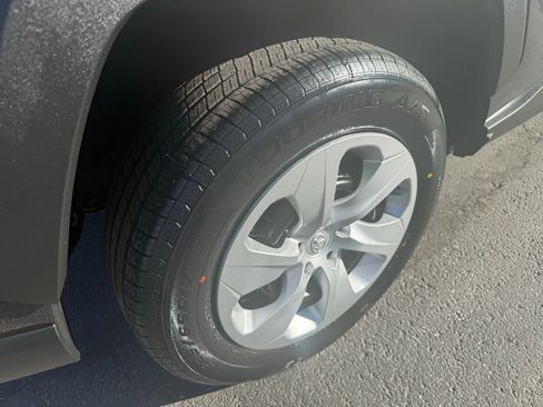 Used 2024 Toyota RAV4 LE image 27