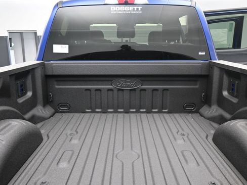 New 2026 Ford F250 Lariat w/ Black Appearance Package AWD/4WD image 12