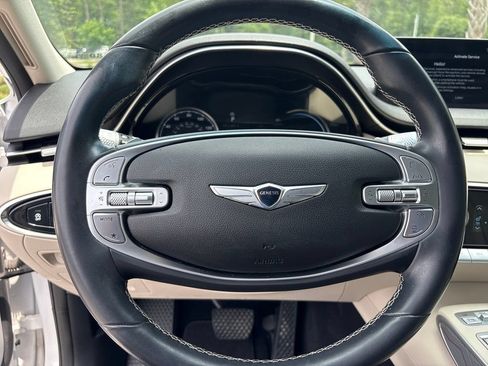Used 2023 Genesis GV70 2.5T w/ Advanced Package AWD/4WD image 14