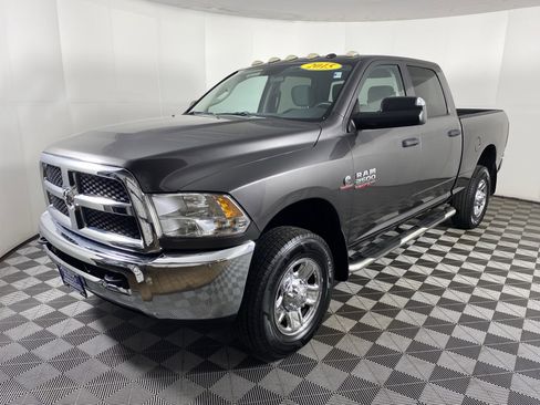 Used 2015 RAM 2500 Tradesman w/ Chrome Appearance Group AWD/4WD image 6