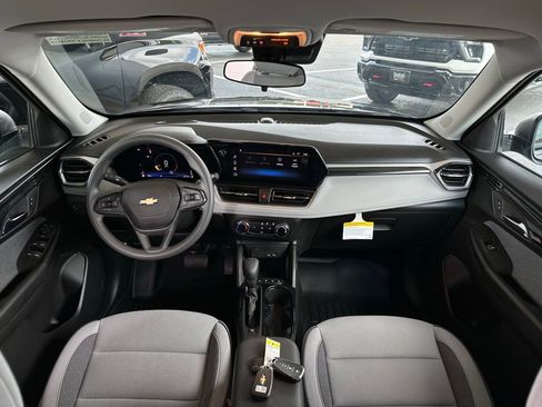 Used 2026 Chevrolet TrailBlazer LS w/ LS Convenience Package FWD image 21