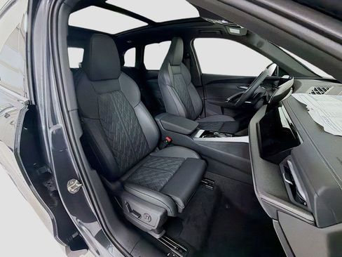 New 2025 Audi SQ5 Premium Plus image 30