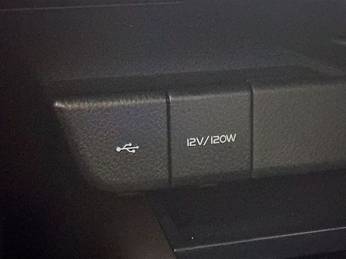 Used 2022 Toyota Camry SE image 26