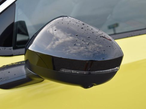 New 2026 Nissan Kicks SR w/ SR Premium Package FWD image 4