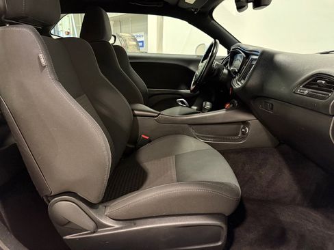 Used 2019 Dodge Challenger R/T image 19