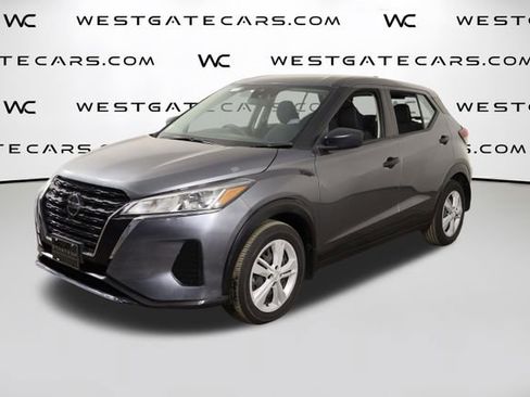 Used 2021 Nissan Kicks S image 1