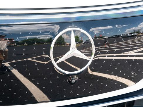 Used 2023 Mercedes-Benz EQS 450+ SUV image 6