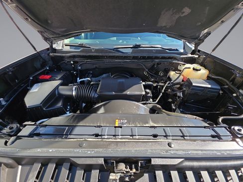 Used 2020 Chevrolet Silverado 2500 Custom w/ Custom Value Package AWD/4WD image 36