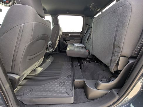 New 2026 RAM 1500 4x4 Crew Cab image 18