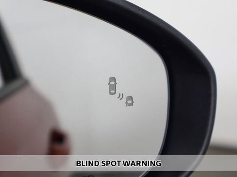 Used 2023 Kia Forte LXS w/ LXS Technology Package image 4