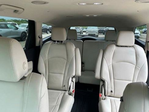 Used 2023 Buick Enclave Essence w/ Trailering Package, 5000 lbs. FWD image 21