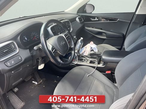 Used 2019 Kia Sorento FWD V6 w/ LX V6 Convenience Package image 12