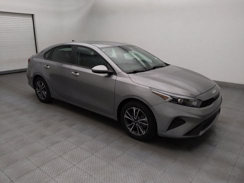 Used 2024 Kia Forte LXS FWD image 11