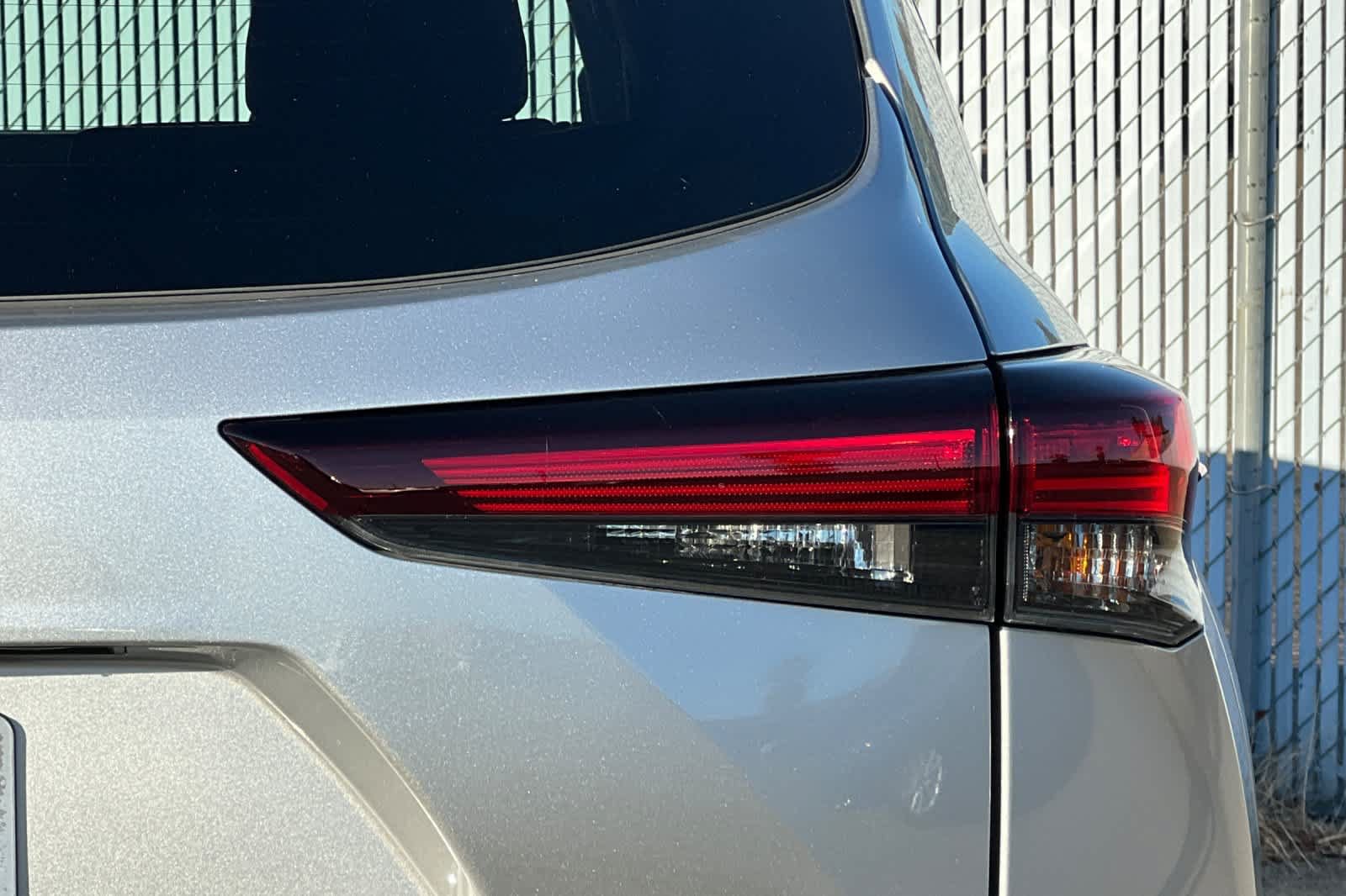 Used 2025 Toyota Highlander Platinum AWD/4WD image 21
