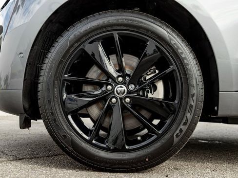 New 2026 Jaguar F-PACE R-Dynamic S image 11