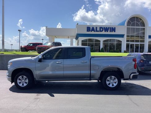 Used 2025 Chevrolet Silverado 1500 LT image 4