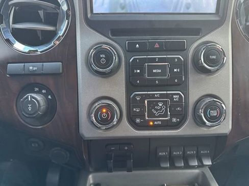 Used 2015 Ford F350 Lariat w/ Chrome Package image 16