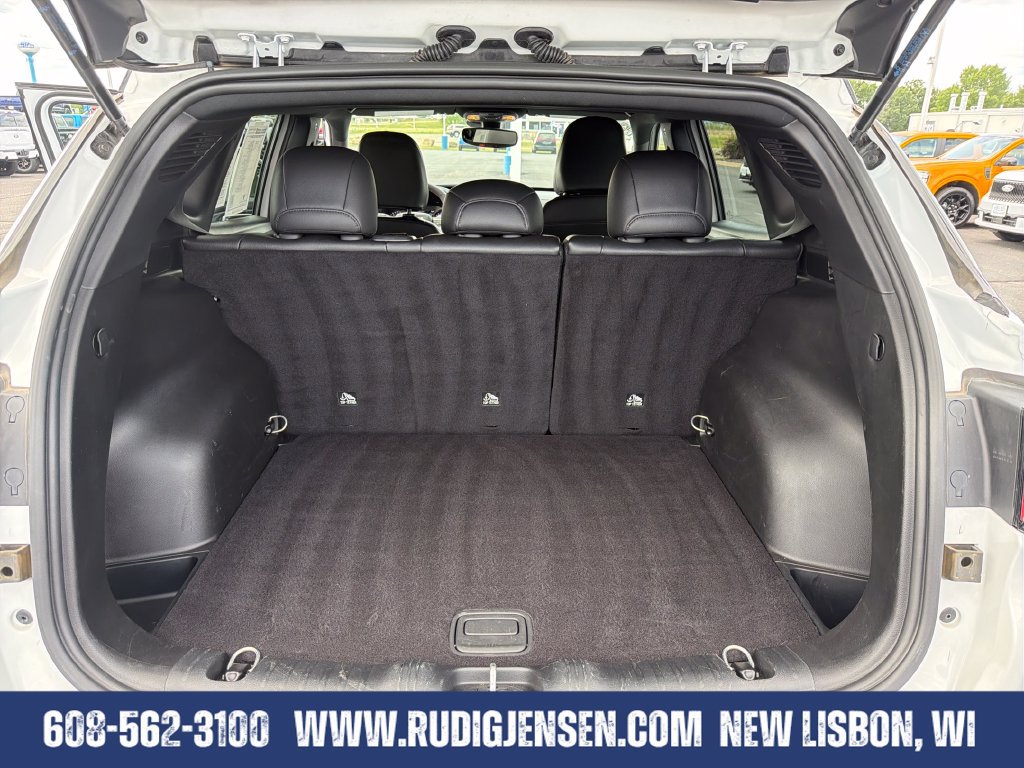 Used 2025 Jeep Compass Trailhawk AWD/4WD image 21