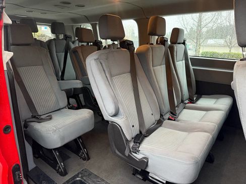 Used 2018 Ford Transit 350 XLT image 11