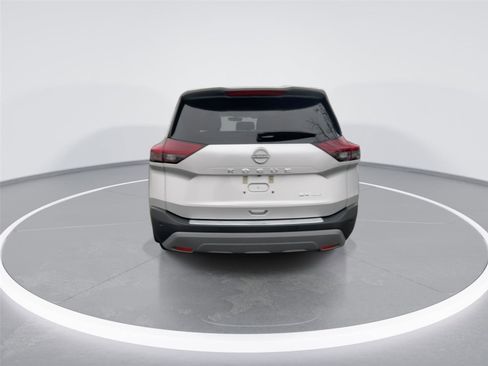 Used 2022 Nissan Rogue SV image 7