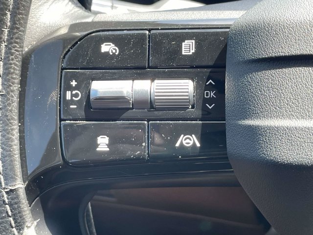 Certified 2026 Kia Sorento LX FWD image 21