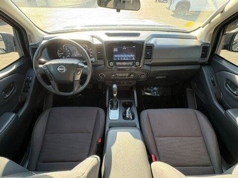Used 2022 Nissan Frontier S image 9