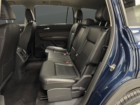 Used 2023 Volkswagen Atlas SE w/ Panoramic Sunroof Package image 28