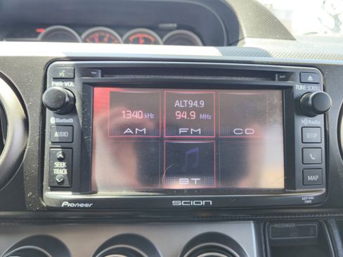 Used 2014 Scion xB HATCHBACK 4D image 13