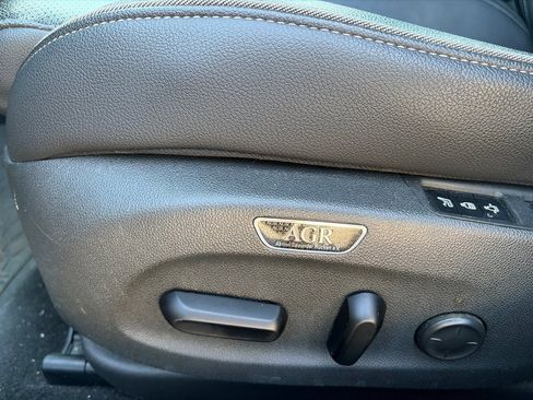 Used 2019 Buick Regal GS AWD/4WD image 18