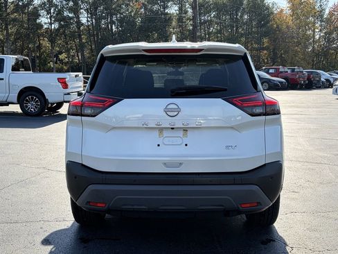 Certified 2023 Nissan Rogue SV image 4