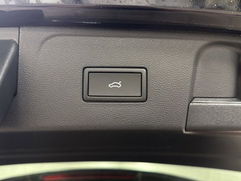 New 2026 Volkswagen Atlas SEL image 40