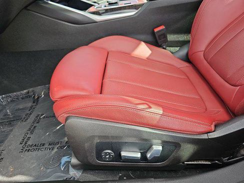 Certified 2023 BMW 330e w/ M Sport Package image 28