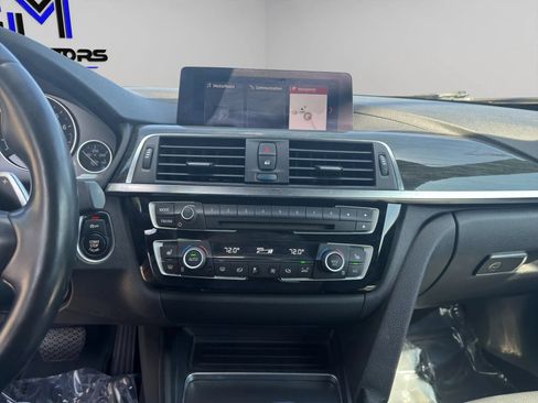 Used 2018 BMW 440i Convertible RWD image 15