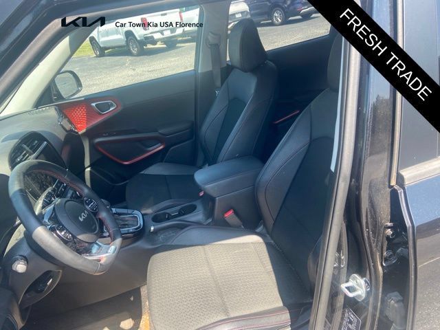 Certified 2023 Kia Soul GT-Line FWD image 5