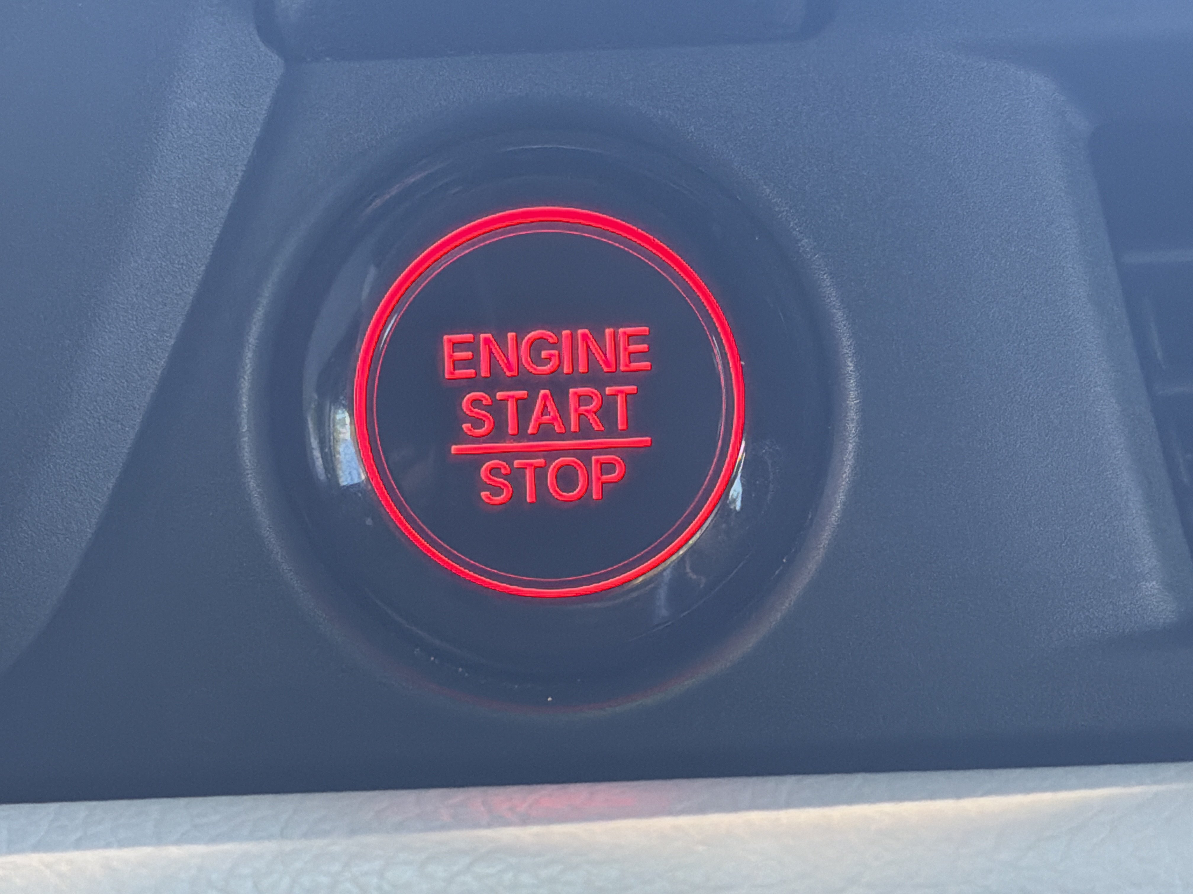Certified 2025 Honda Pilot Touring image 15