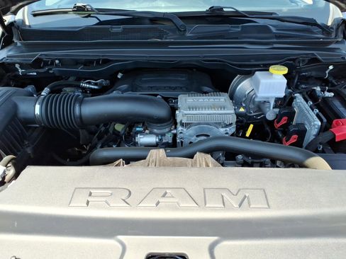 Used 2022 RAM 1500 Big Horn AWD/4WD image 11